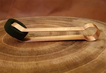 Zange für Räucherkohle 